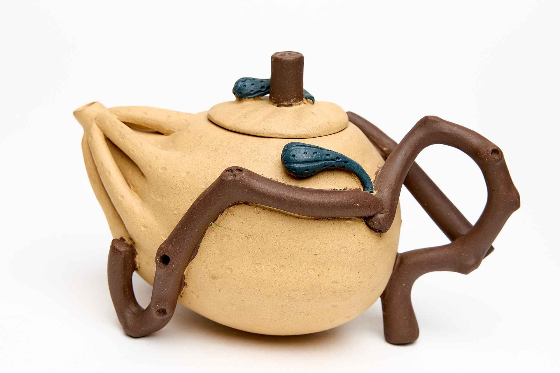 Чайник в форме восьмипальцевого лимона