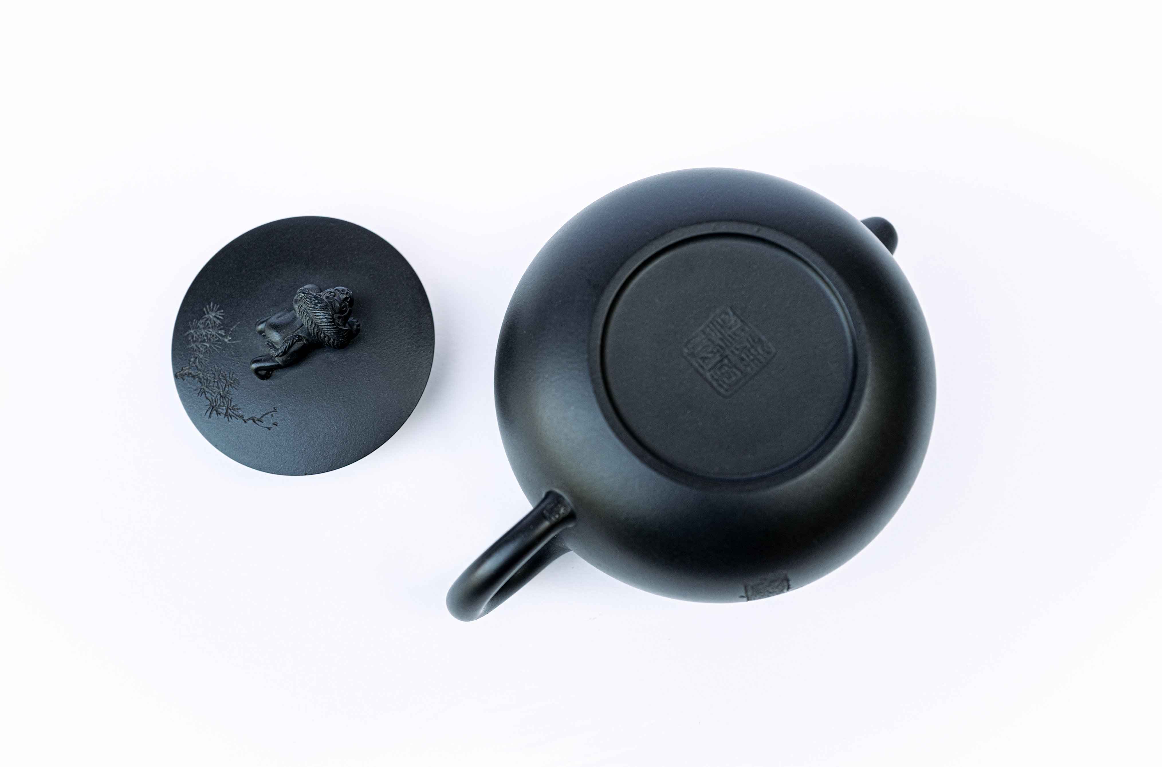 Чайник «Обезьяна и лист лотоса»